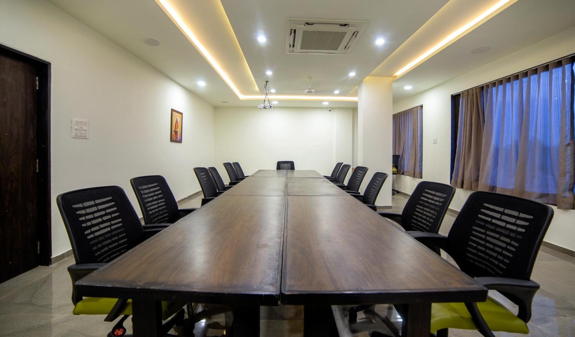 Hotel Shivalik - Mehsana Mahesana Exterior photo