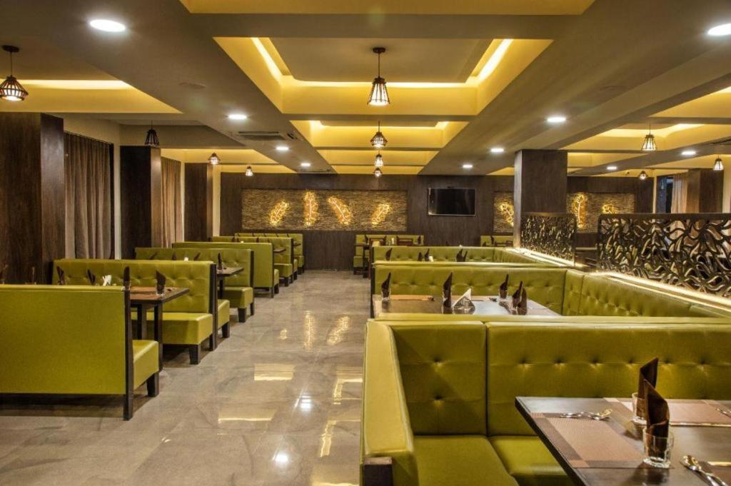Hotel Shivalik - Mehsana Mahesana Exterior photo