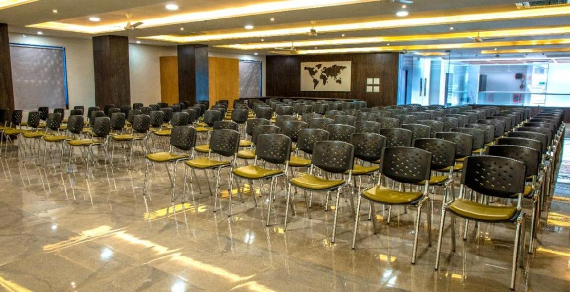 Hotel Shivalik - Mehsana Mahesana Exterior photo