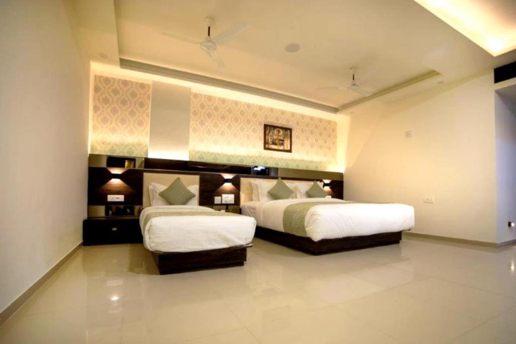 Hotel Shivalik - Mehsana Mahesana Exterior photo